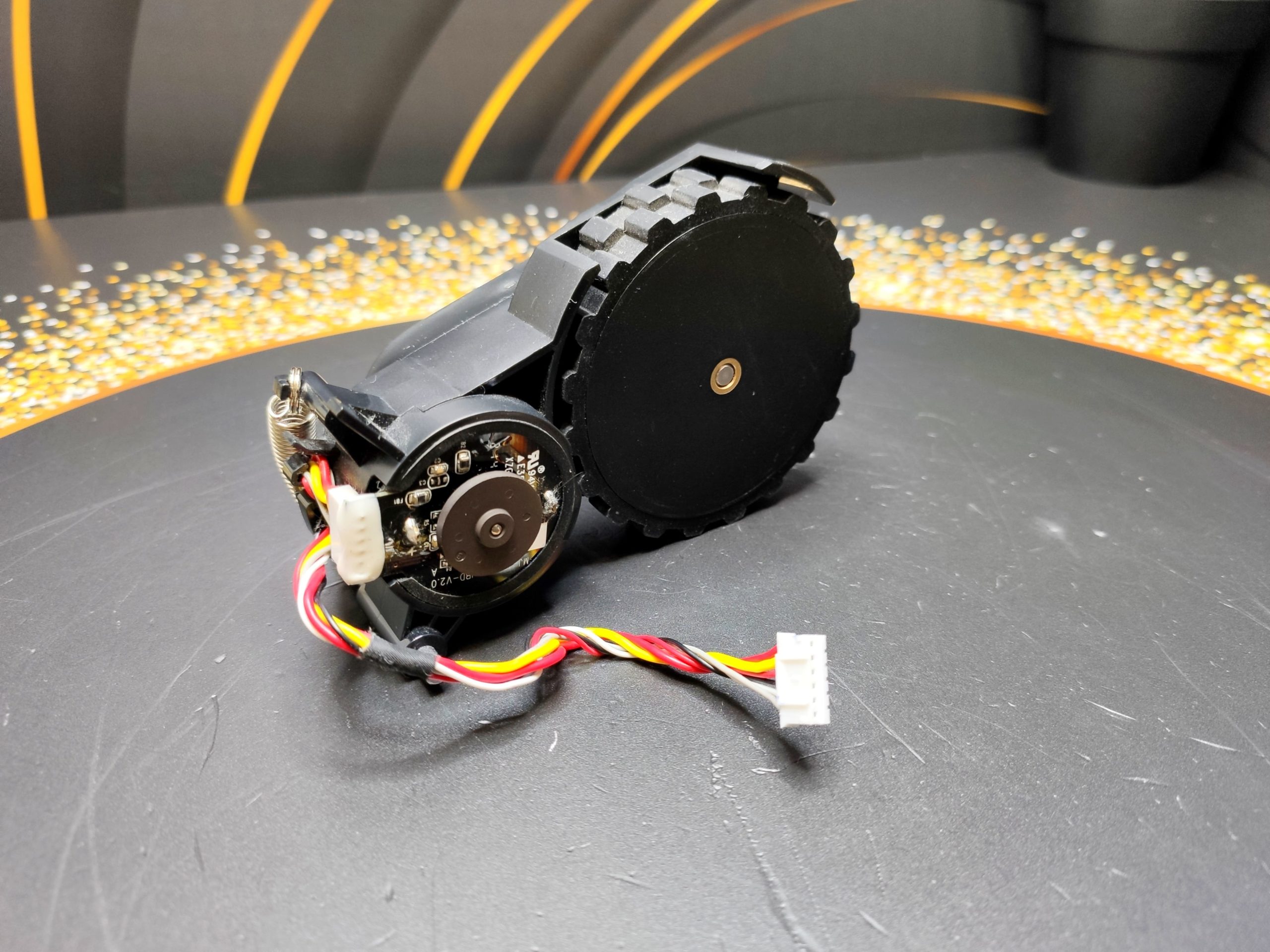 Правое колесо Xiaomi Mi Robot Vacuum-Mop 2 Pro